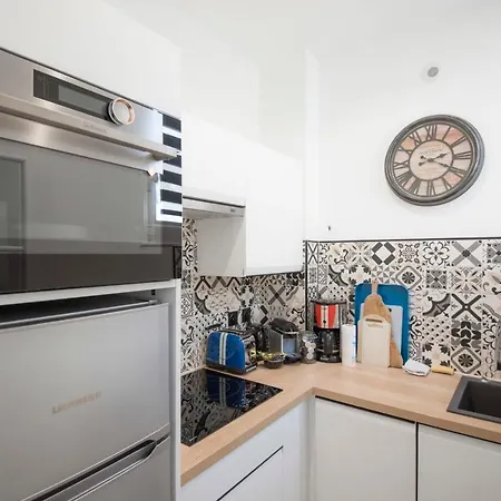 Modern Close To The Parc Des Princes Paris